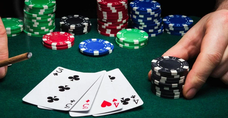 Cách chơi Poker Omaha tương tự Texas Hold’em nhưng hấp dẫn hơn